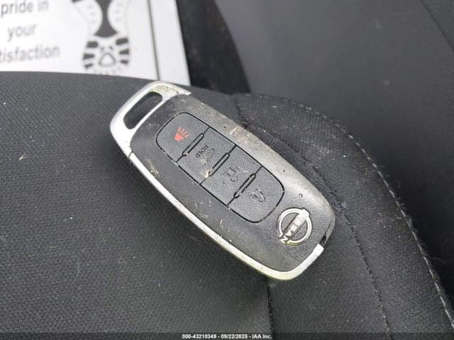 2024 NISSAN SENTRA SV XTRONIC CVT 11