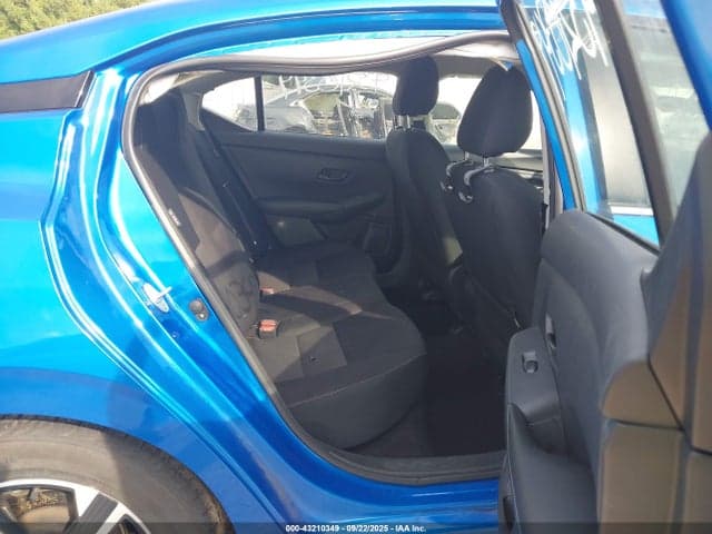 2024 NISSAN SENTRA SV XTRONIC CVT 8