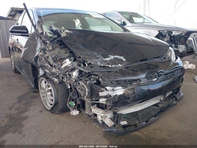 2021 TOYOTA PRIUS LE 5