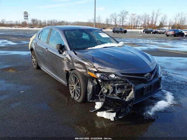 2021 TOYOTA CAMRY SE - 1