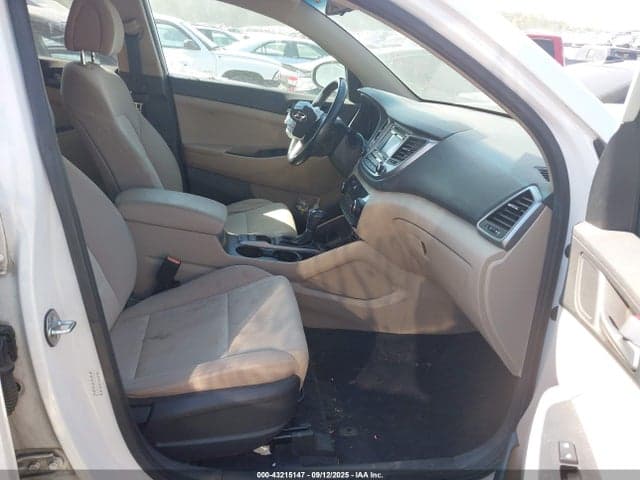 2017 HYUNDAI TUCSON SPORT 5