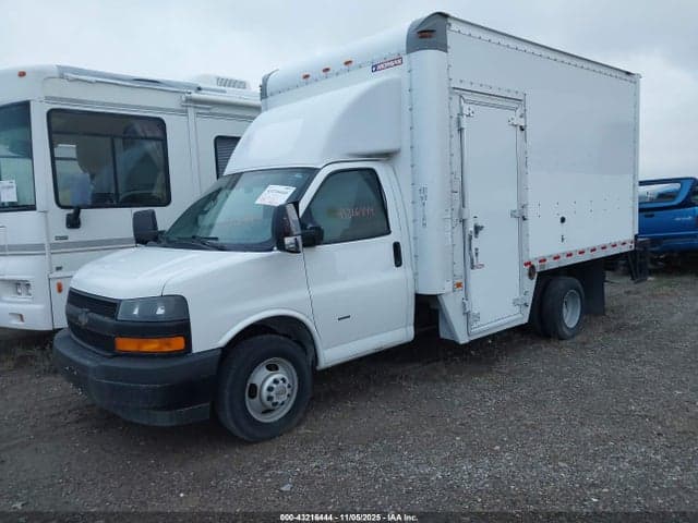 2020 CHEVROLET EXPRESS CUTAWAY WORK VAN 2