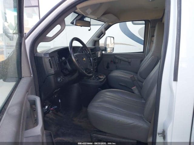 2020 CHEVROLET EXPRESS CUTAWAY WORK VAN 8