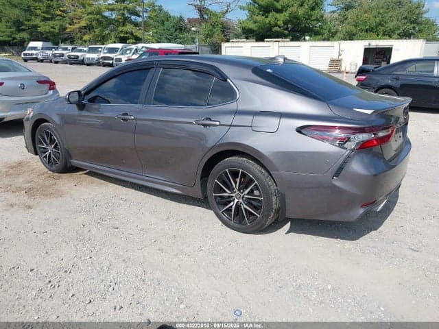 2024 TOYOTA CAMRY SE 3