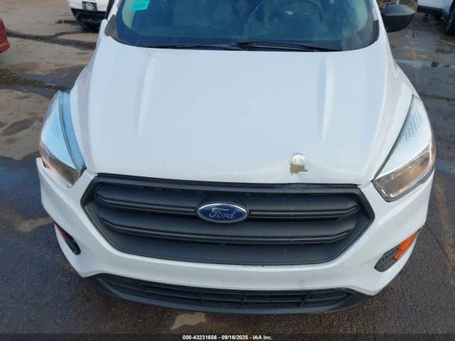 2017 FORD ESCAPE S 19