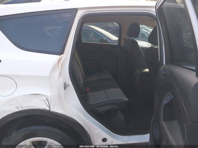 2017 FORD ESCAPE S 8