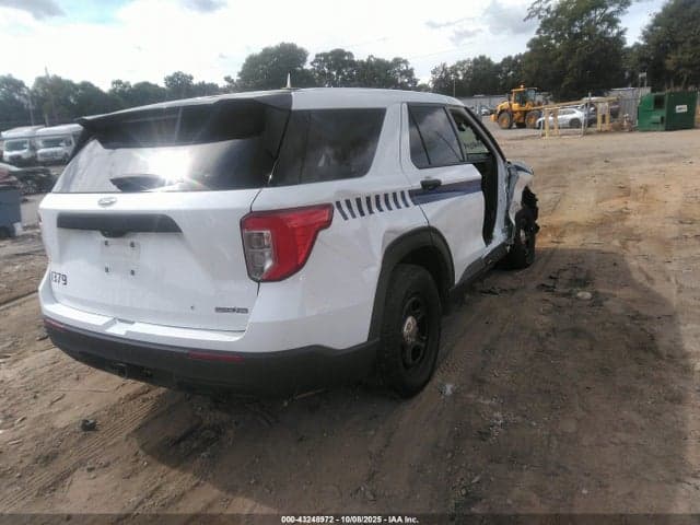 2023 FORD POLICE INTERCEPTOR 4