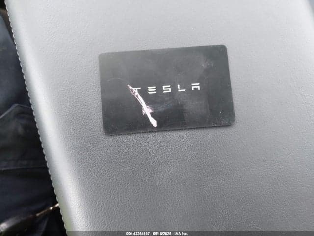 2022 TESLA MODEL X 11