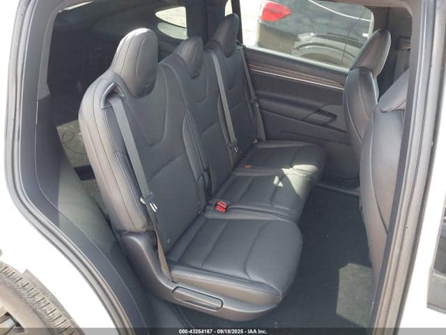 2022 TESLA MODEL X 8