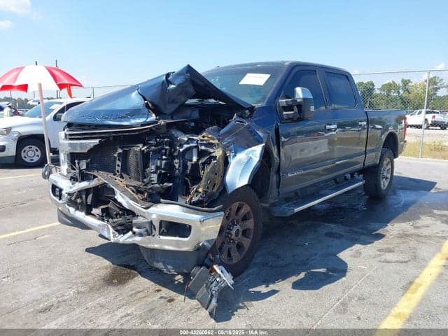 2017 FORD F-250 LARIAT 2