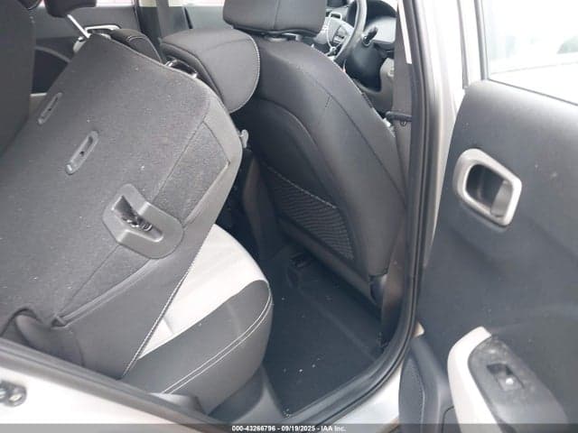 2025 HYUNDAI VENUE SEL 8