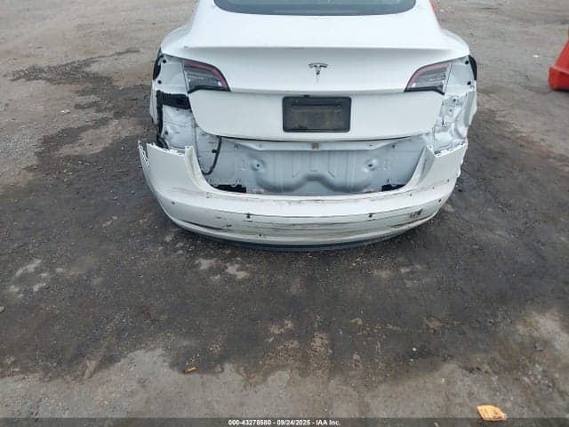 2021 TESLA MODEL 3 STANDARD RANGE PLUS REAR-WHEEL DRIVE 12