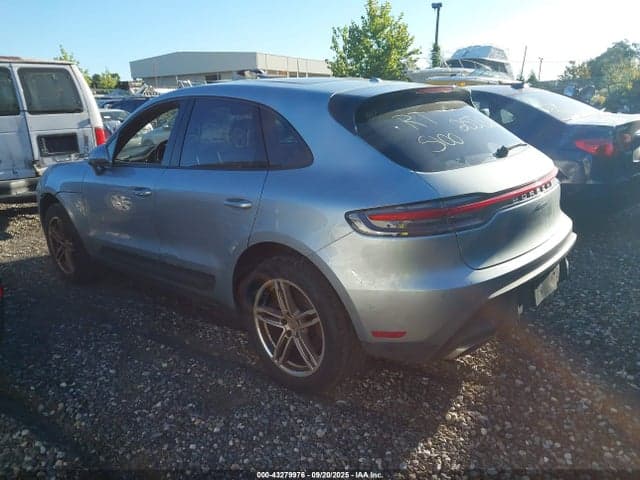 2024 PORSCHE MACAN T 3