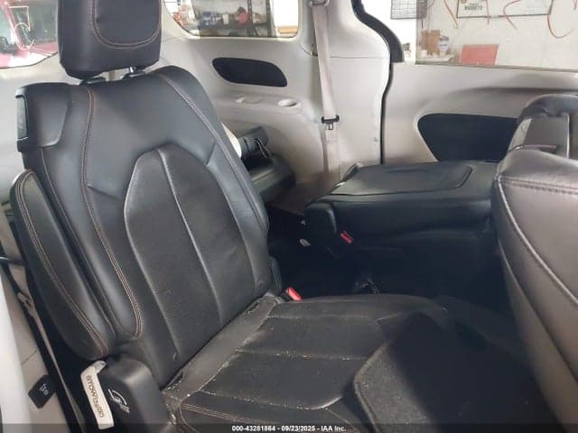 2018 CHRYSLER PACIFICA TOURING L PLUS 8