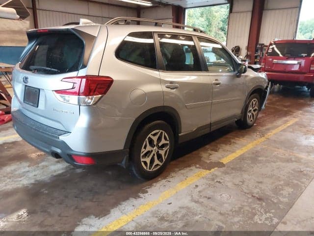 2023 SUBARU FORESTER PREMIUM 4