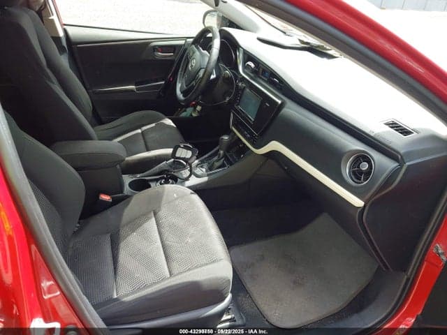 2018 TOYOTA COROLLA IM 5