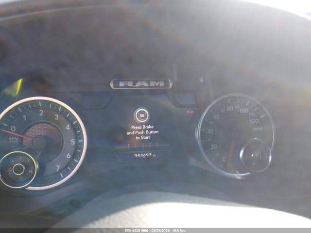 2022 RAM 1500 BIG HORN 4X4 5'7 BOX 7