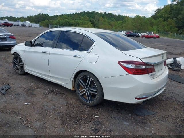 2017 HONDA ACCORD SPORT SE 3