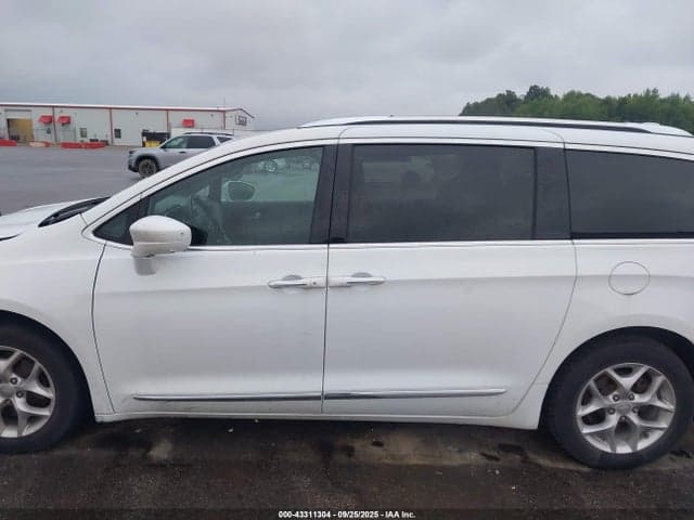 2019 CHRYSLER PACIFICA 35TH ANNIVERSARY TOURING L PLUS 15