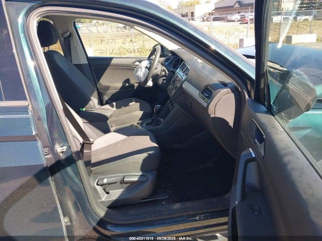 2018 VOLKSWAGEN TIGUAN 2.0T S 5