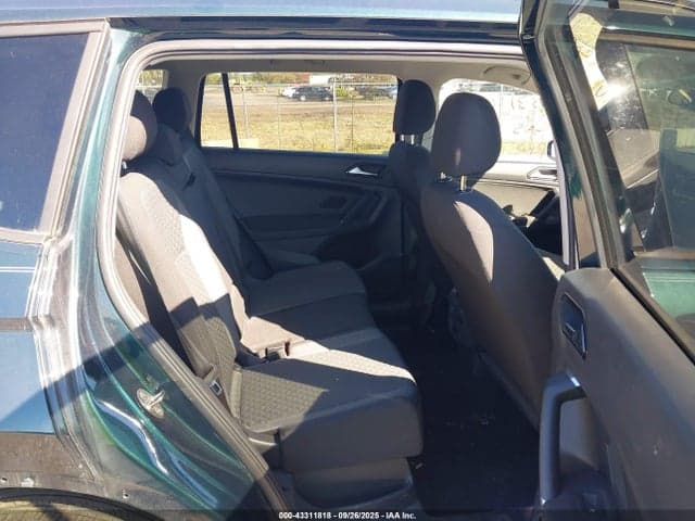 2018 VOLKSWAGEN TIGUAN 2.0T S 8