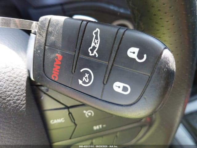 2023 DODGE CHARGER SXT 11