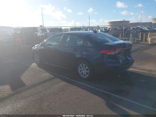 2021 TOYOTA COROLLA LE 3
