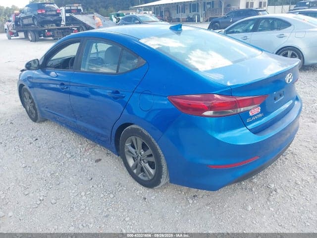 2017 HYUNDAI ELANTRA SE 3