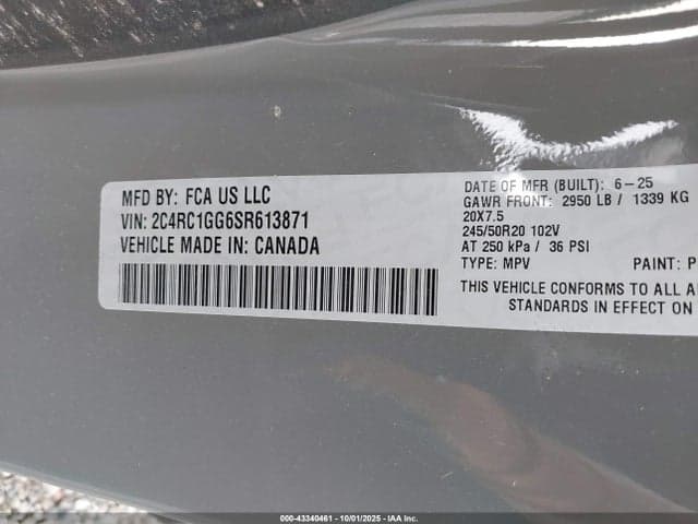 2025 CHRYSLER PACIFICA LIMITED 9