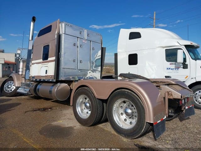 2021 KENWORTH W900 3