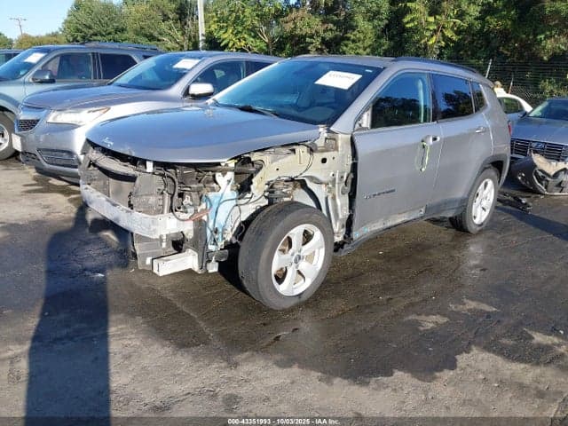 2018 JEEP COMPASS LATITUDE FWD 2