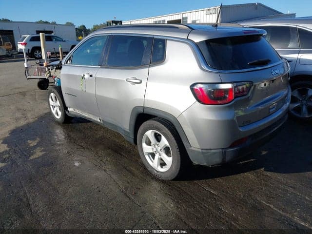 2018 JEEP COMPASS LATITUDE FWD 3