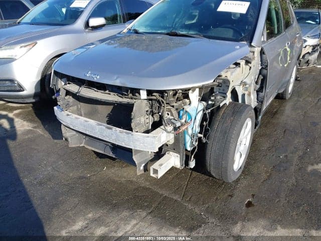 2018 JEEP COMPASS LATITUDE FWD 6
