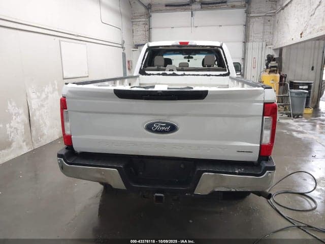 2018 FORD F-350 XLT 16