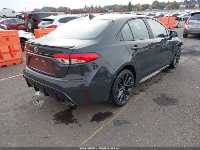 2025 TOYOTA COROLLA SE 4