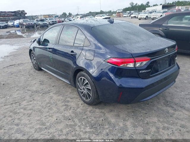 2022 TOYOTA COROLLA LE 3