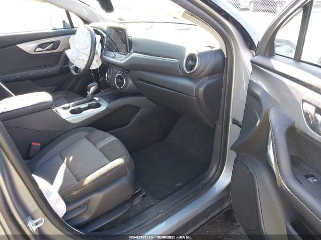 2023 CHEVROLET BLAZER FWD 2LT 5