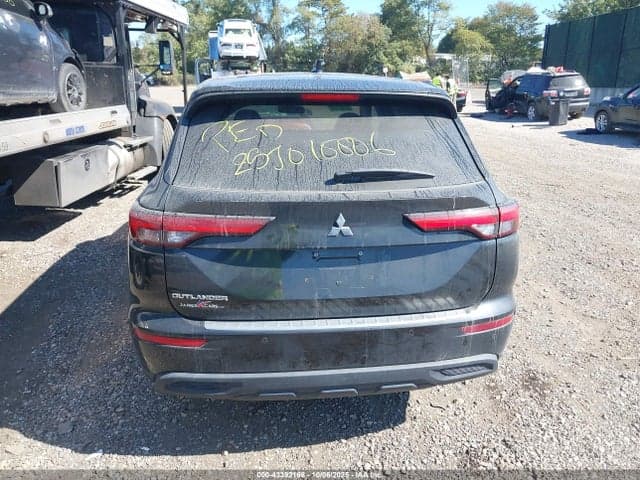 2022 MITSUBISHI OUTLANDER ES 2.5 2WD 15