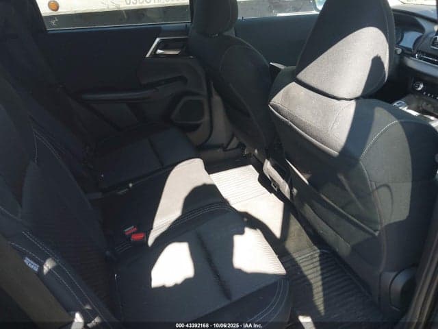 2022 MITSUBISHI OUTLANDER ES 2.5 2WD 8