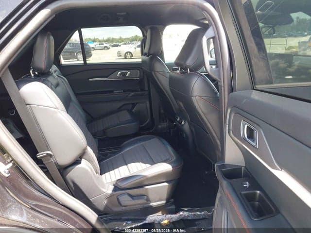 2025 FORD EXPLORER ST-LINE 8