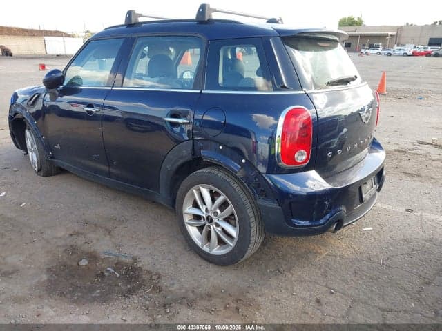 2013 MINI COUNTRYMAN COOPER 3