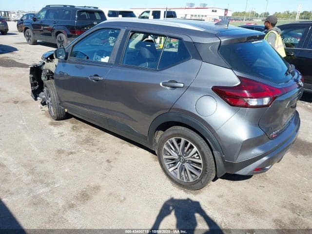 2023 NISSAN KICKS SV XTRONIC CVT 3