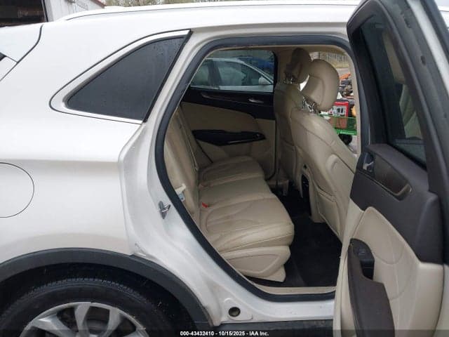 2018 LINCOLN MKC SELECT 8