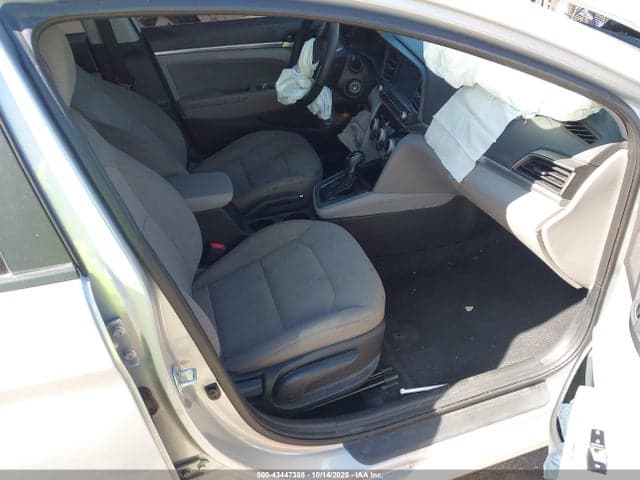 2019 HYUNDAI ELANTRA SEL 5