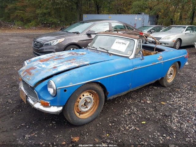 1972 MGB ROADSTER 2