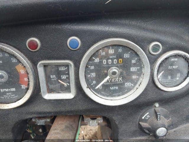 1972 MGB ROADSTER 7