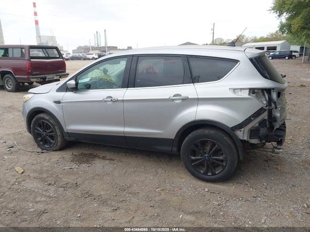 2019 FORD ESCAPE SE 14