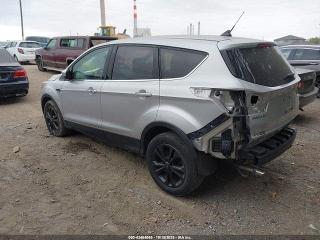 2019 FORD ESCAPE SE 3