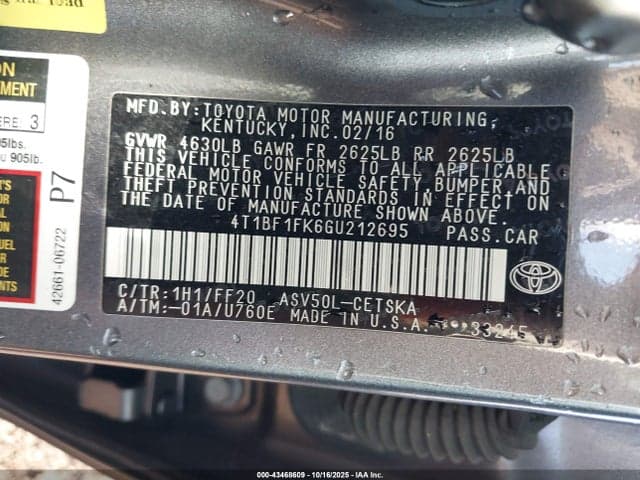 2016 TOYOTA CAMRY SE 9