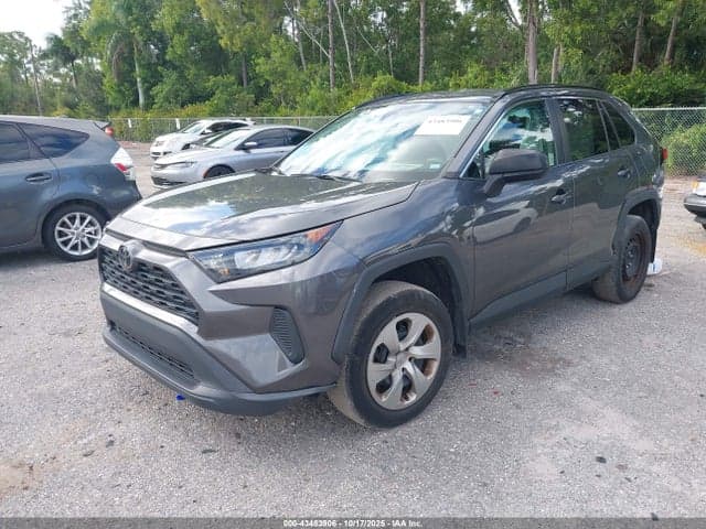 2021 TOYOTA RAV4 LE 2